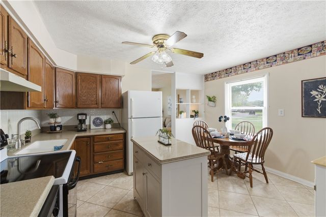 403 Ridgebury Drive, Xenia, OH 45385