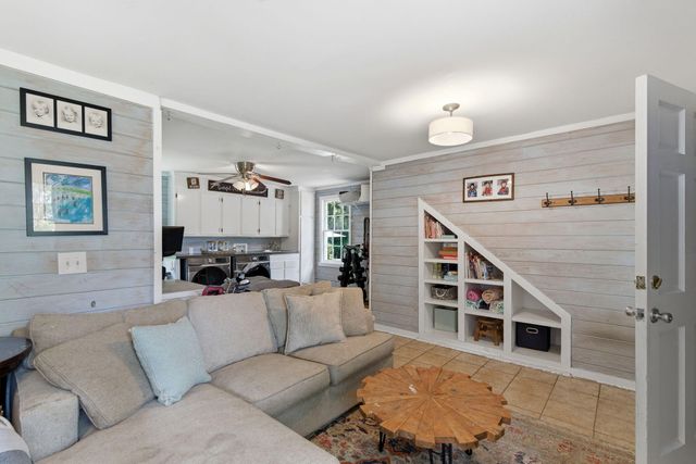 972 Equestrian Drive, Mount Pleasant, SC 29464