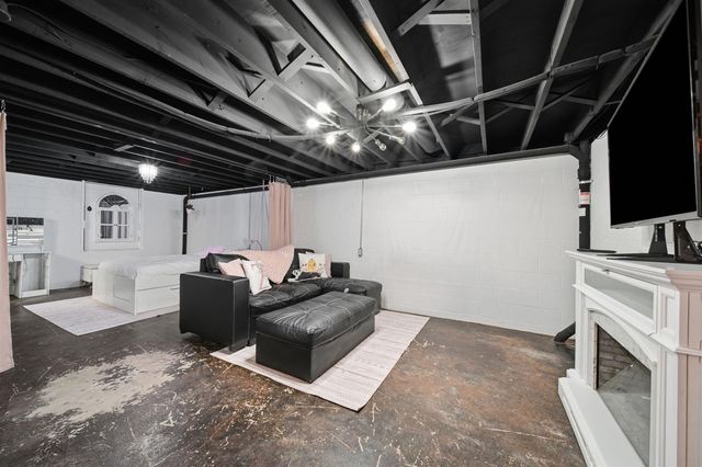 192 Eastshore Drive, Jerome, MI 49249