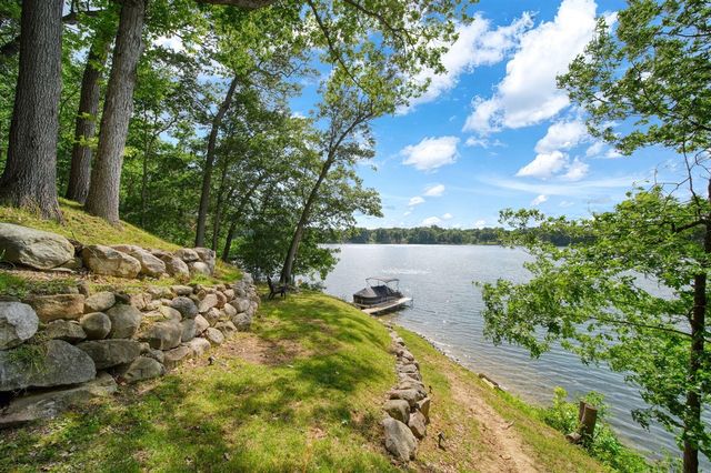192 Eastshore Drive, Jerome, MI 49249