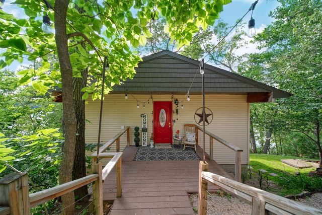 192 Eastshore Drive, Jerome, MI 49249