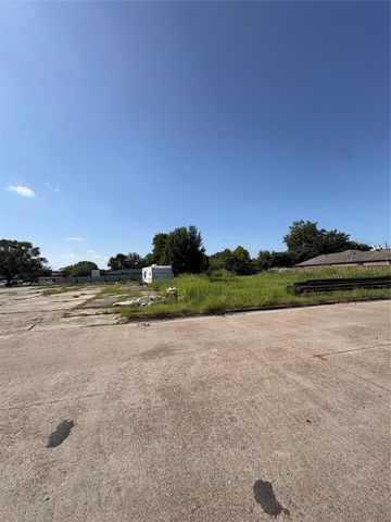 8626 Martin Luther King Boulevard, Houston, TX 77033