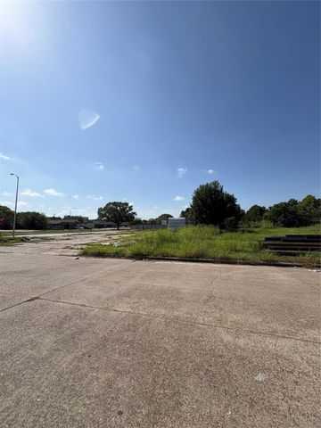8626 Martin Luther King Boulevard, Houston, TX 77033