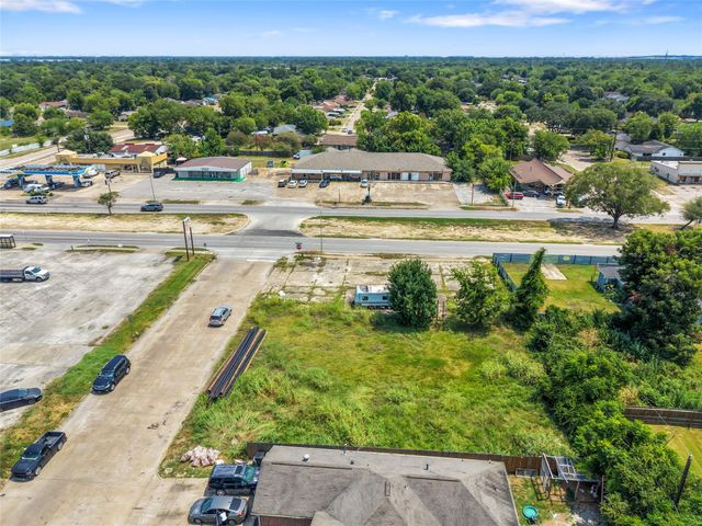 8626 Martin Luther King Boulevard, Houston, TX 77033