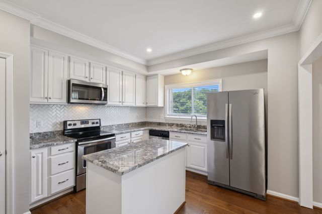 4487 Post Pl Apt 160, Nashville, TN 37205