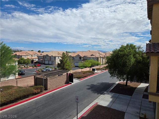 5935 Nuevo Leon Street 2, North Las Vegas, NV 89031