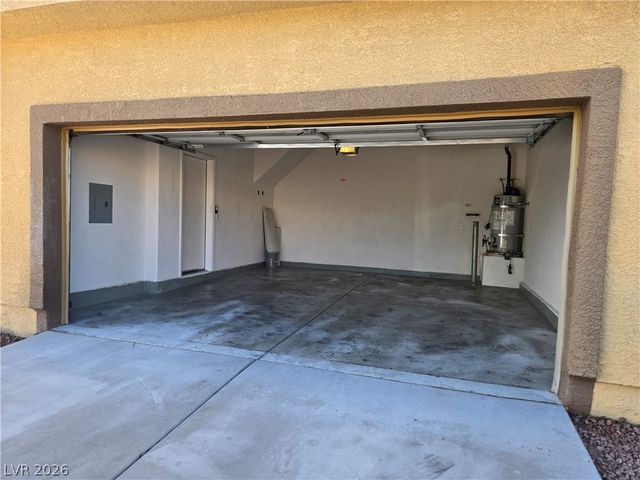 5935 Nuevo Leon Street 2, North Las Vegas, NV 89031