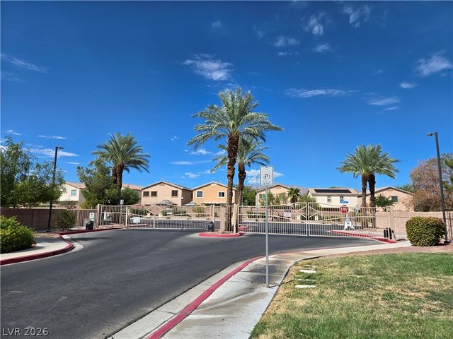 5935 Nuevo Leon Street 2, North Las Vegas, NV 89031