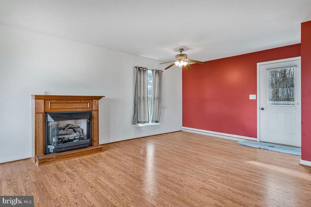 6984 BLUEBIRD HILL PL, Hughesville, MD 20637