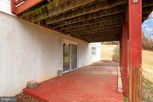 6984 BLUEBIRD HILL PL, Hughesville, MD 20637