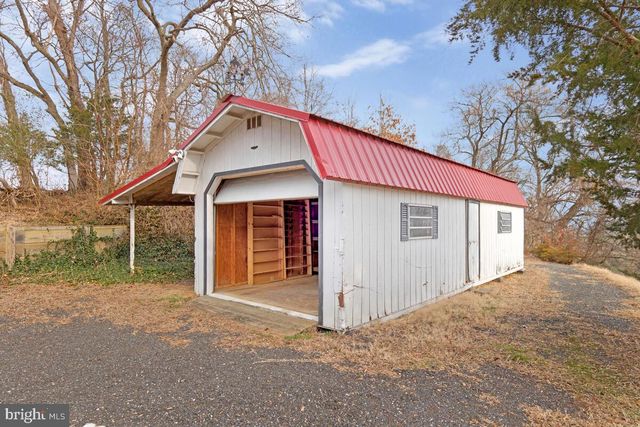 6984 BLUEBIRD HILL PL, Hughesville, MD 20637