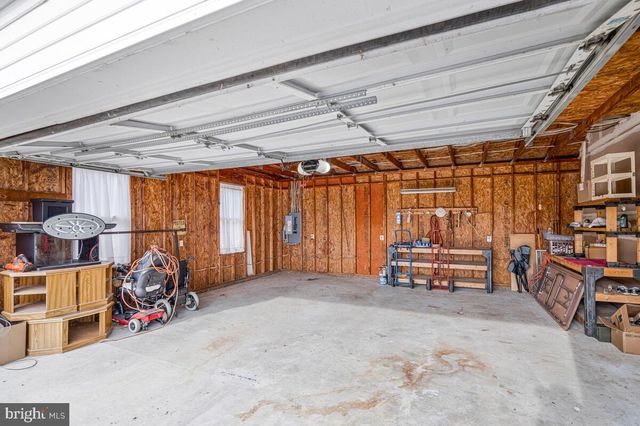 6984 BLUEBIRD HILL PL, Hughesville, MD 20637