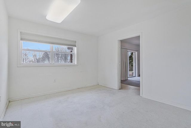 6984 BLUEBIRD HILL PL, Hughesville, MD 20637