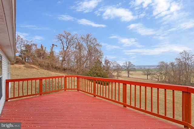 6984 BLUEBIRD HILL PL, Hughesville, MD 20637