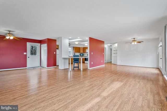 6984 BLUEBIRD HILL PL, Hughesville, MD 20637