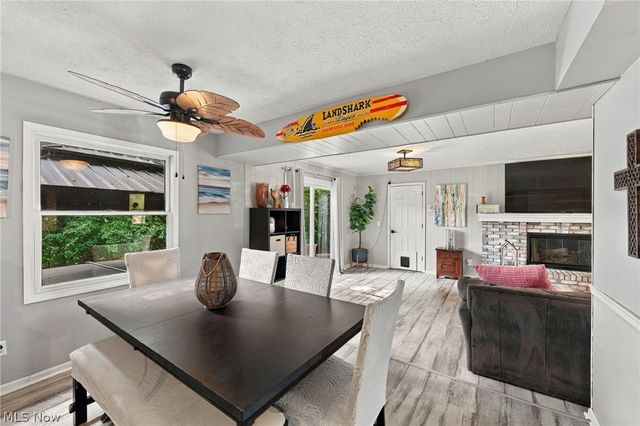 1205 Surfside Circle, Aurora, OH 44202