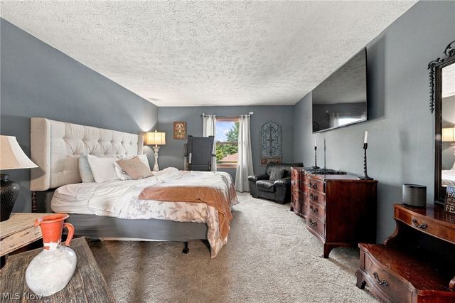 1205 Surfside Circle, Aurora, OH 44202