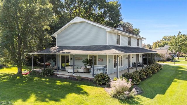 1205 Surfside Circle, Aurora, OH 44202