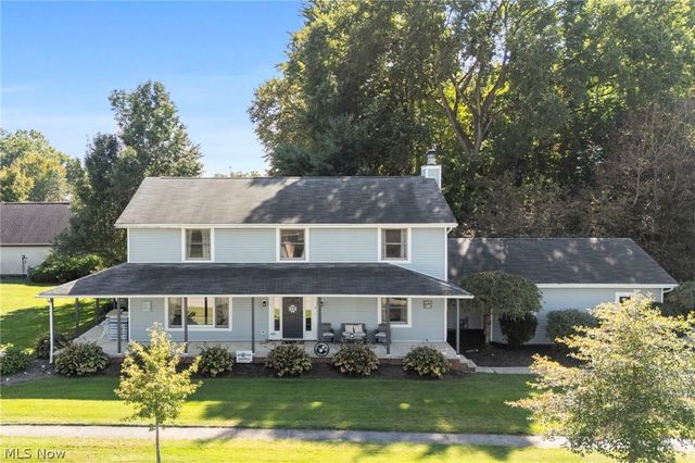 1205 Surfside Circle, Aurora, OH 44202