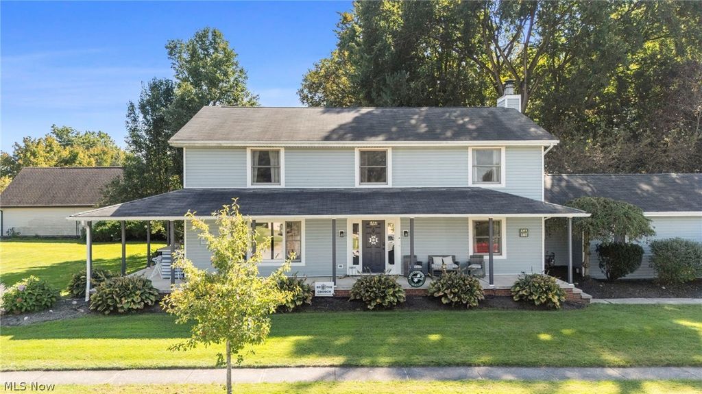 1205 Surfside Circle, Aurora, OH 44202