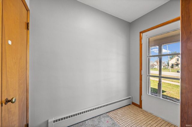 313 W Jackson Street, Mulberry, IN 46058