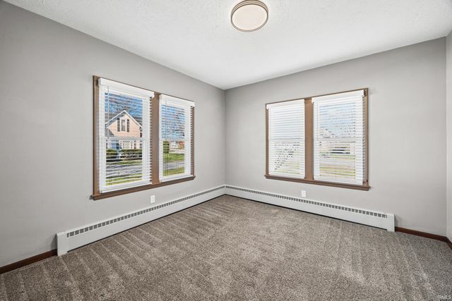 313 W Jackson Street, Mulberry, IN 46058