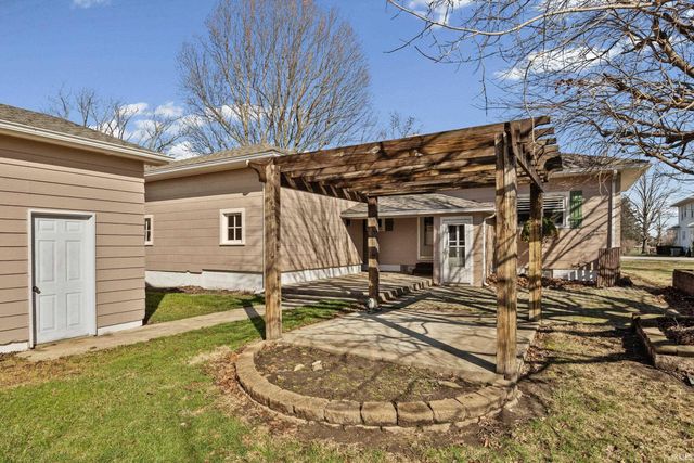 313 W Jackson Street, Mulberry, IN 46058