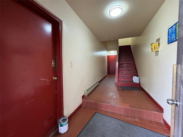 6139 168th Street 2F, Fresh Meadows, NY 11365