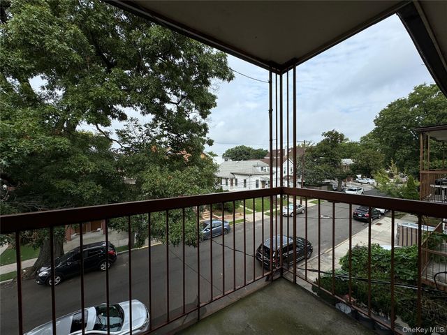 6139 168th Street 2F, Fresh Meadows, NY 11365