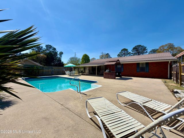 406 Wayne Street, Clinton, MS 39056