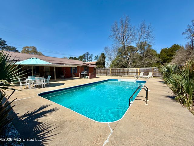 406 Wayne Street, Clinton, MS 39056