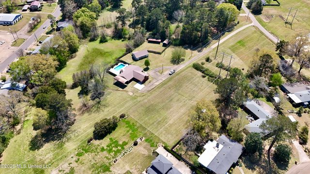 406 Wayne Street, Clinton, MS 39056