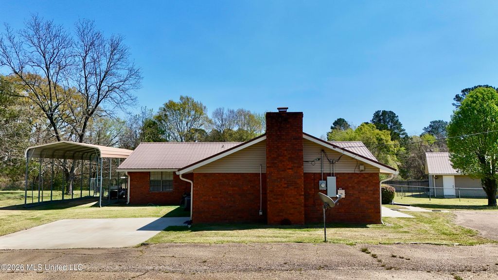406 Wayne Street, Clinton, MS 39056