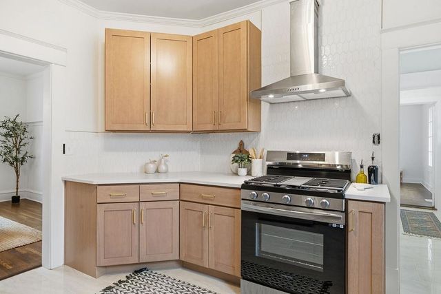 2114 S Grand Blvd, Spokane, WA 99203