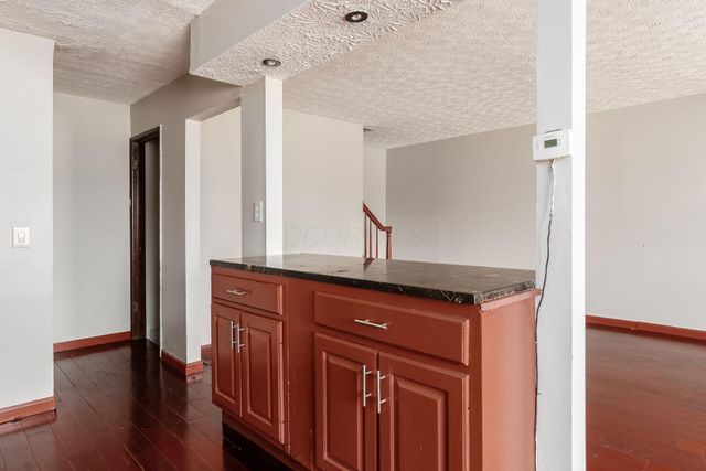 2325 Laurelwood Drive, Columbus, OH 43229