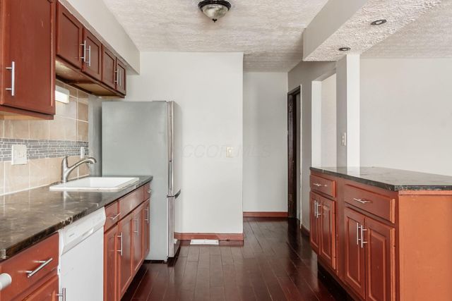 2325 Laurelwood Drive, Columbus, OH 43229