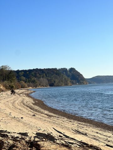 3202 Old Lego School Rd, Linden, TN 37096