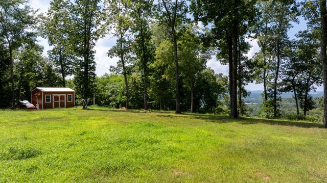 3202 Old Lego School Rd, Linden, TN 37096