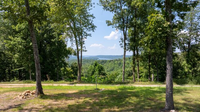 3202 Old Lego School Rd, Linden, TN 37096