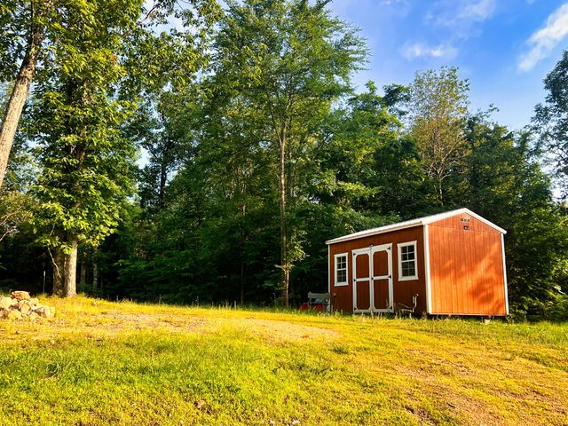 3202 Old Lego School Rd, Linden, TN 37096