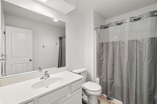 2805 149th Street, Urbandale, IA 50323