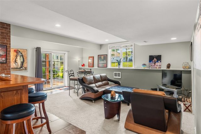 2805 149th Street, Urbandale, IA 50323