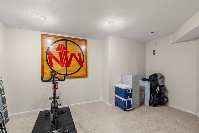 2805 149th Street, Urbandale, IA 50323