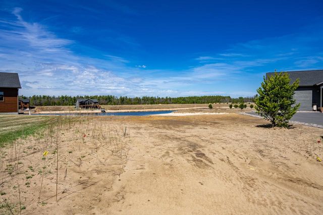 N8815 N Fly Rod Court, New Lisbon, WI 53950