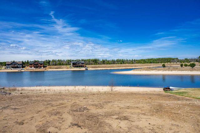 N8815 N Fly Rod Court, New Lisbon, WI 53950