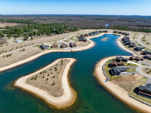 N8815 N Fly Rod Court, New Lisbon, WI 53950