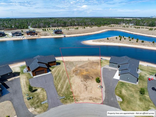 N8815 N Fly Rod Court, New Lisbon, WI 53950