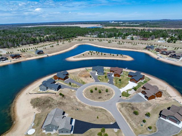 N8815 N Fly Rod Court, New Lisbon, WI 53950