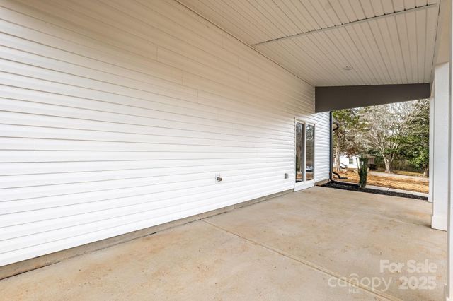 842 Lincoln Drive, Shelby, NC 28152