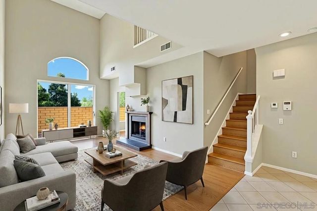 3668 Ruette De Ville, San Diego, CA 92130